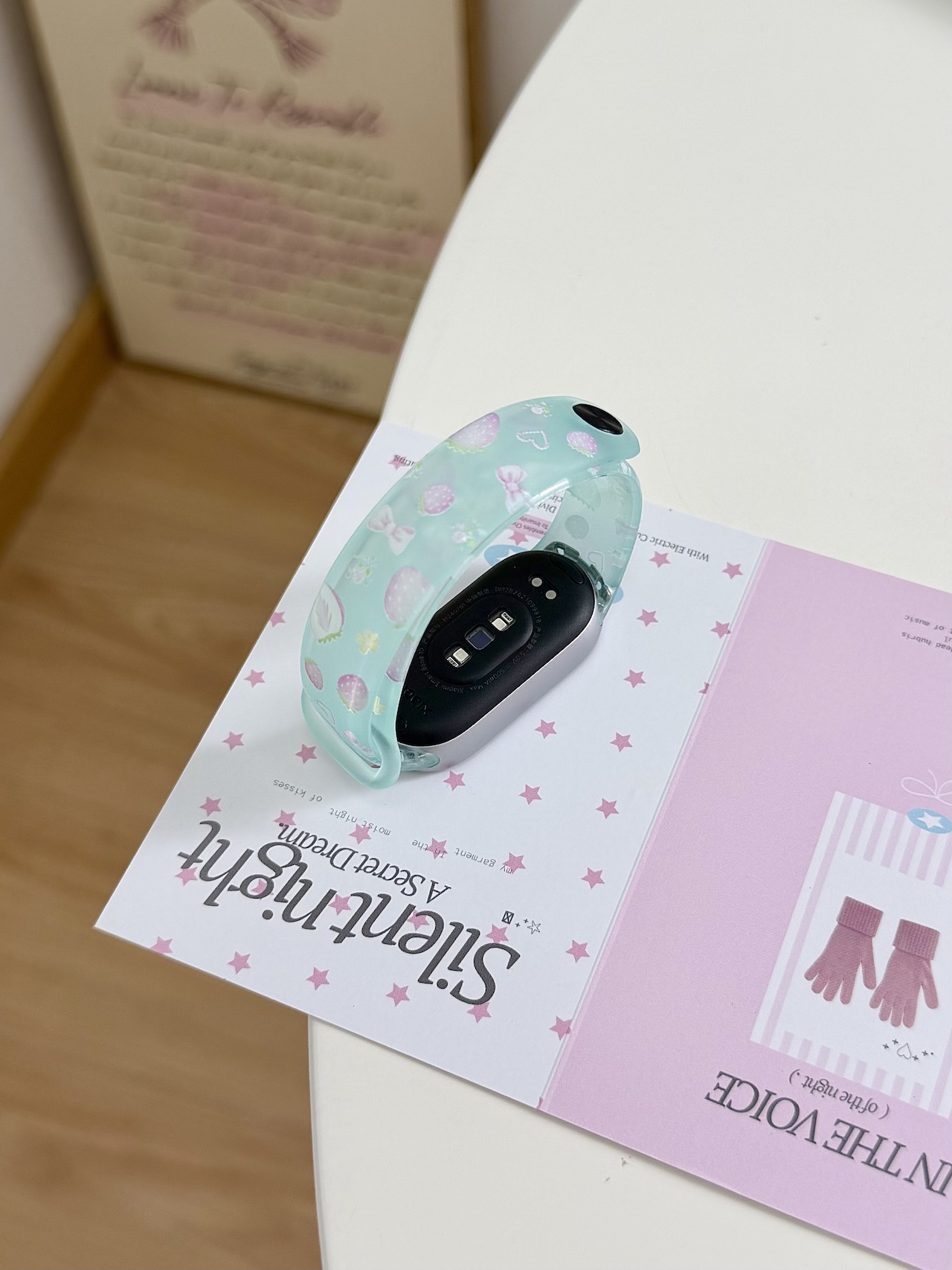 슈퍼 귀여운 딸기 리본 프린트 TPU 스트랩 샤오미 밴 - Android Smartwatch Accessories 리뷰 및 가격